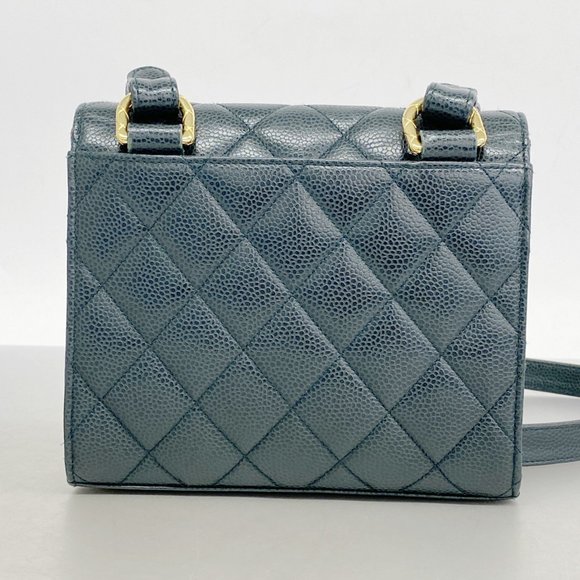 CHANEL Green Caviar Leather Shoulder Bag - Picture 13 of 13